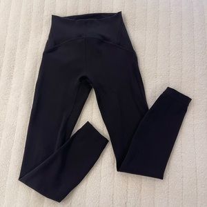 Lululemon Athletica Black Leggings size 0 w/Pocket